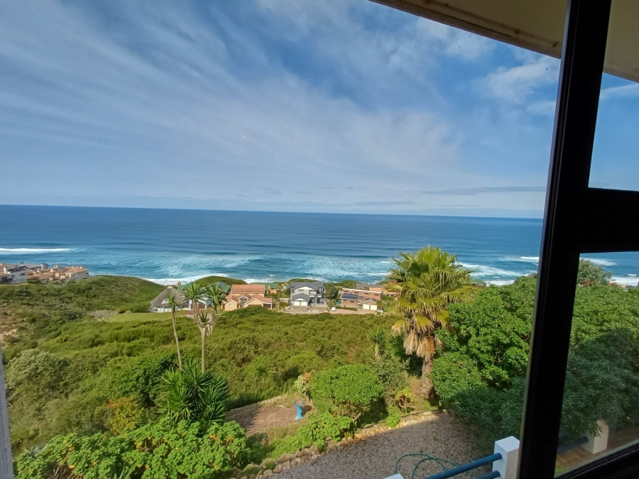 5 Bedroom Property for Sale in Dana Bay Western Cape